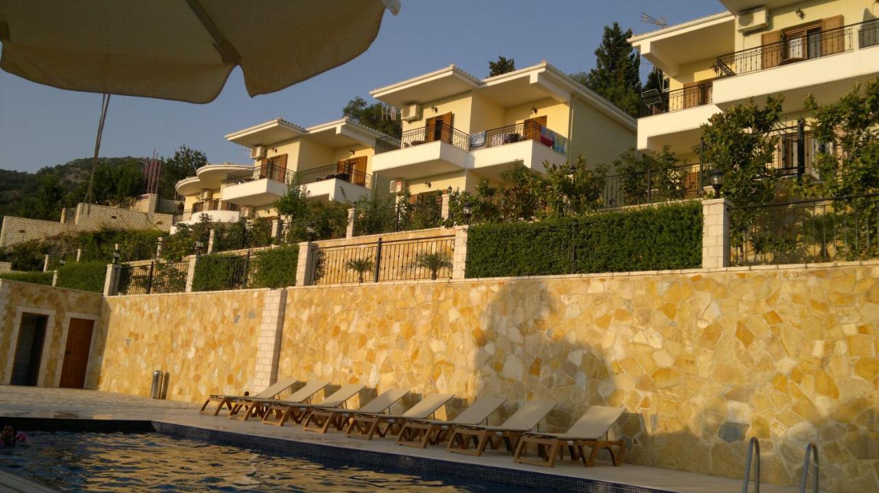 Demiris Hotel Sívota 외부 사진