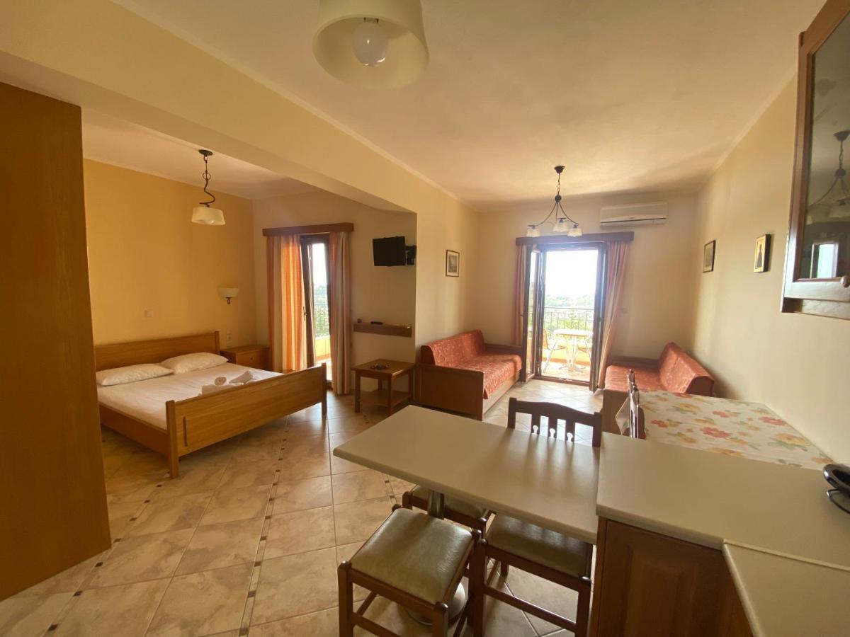 Demiris Hotel Sívota 외부 사진